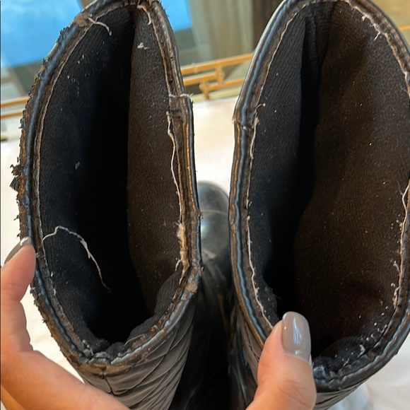 Boots - Picture 7 of 8